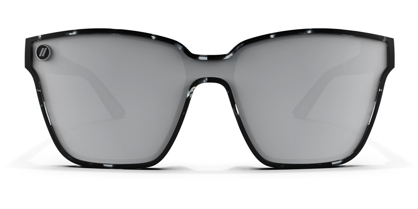 Alternative view of Sterling Lady